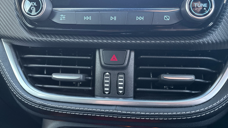 Ford Puma 1.0 EcoBoost Hybrid mHEV ST-Line Vignale 5dr Petrol Hatchback